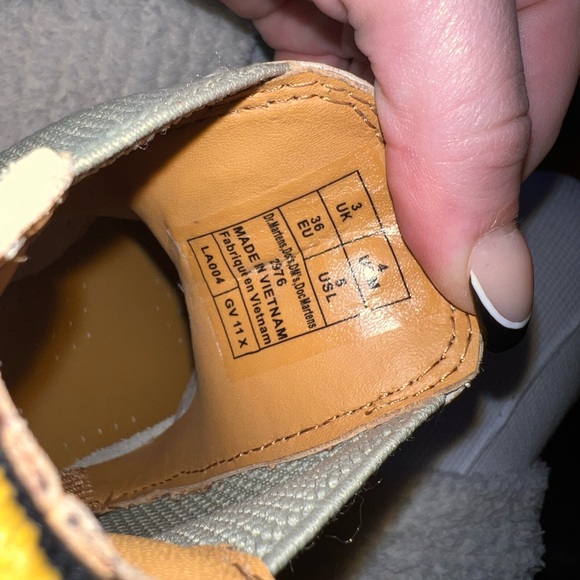 Dr Marten Chelsea boot - Picture 6 of 9